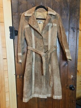 Vintage JC Penny Women's Suede Trench Coat in Tan